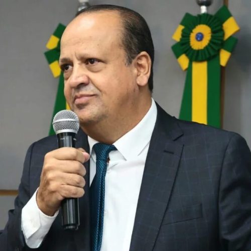 Prefeito anuncia revogação da taxa do turismo em Caldas Novas