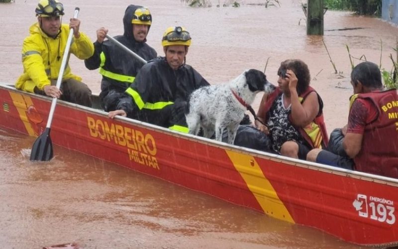 Governo monta equipe para socorrer cidades afetadas por temporais