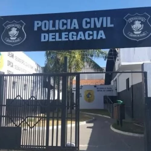 Criança de 9 anos denuncia padrasto por abuso e é expulsa de casa pela mãe.